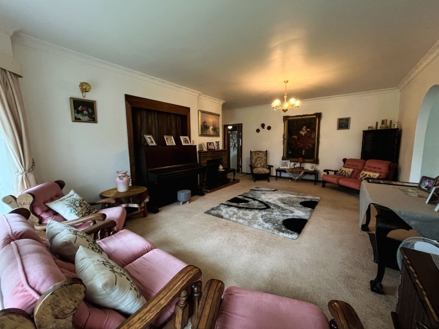 5 Bedroom Property for Sale in Vanes Estate Eastern Cape